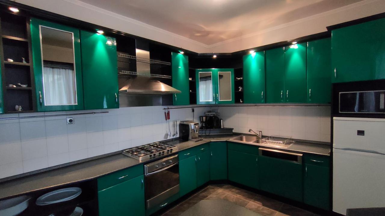Nikolux Apartman Hajduszoboszlo Ngoại thất bức ảnh