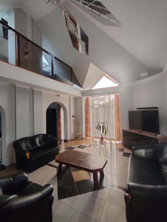 Nikolux Apartman Hajduszoboszlo Ngoại thất bức ảnh